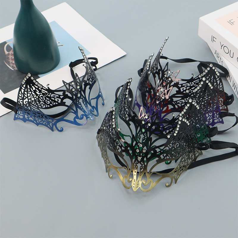 Maschera da pipistrello a mezz - Home Improvement Store recensione e prezzo